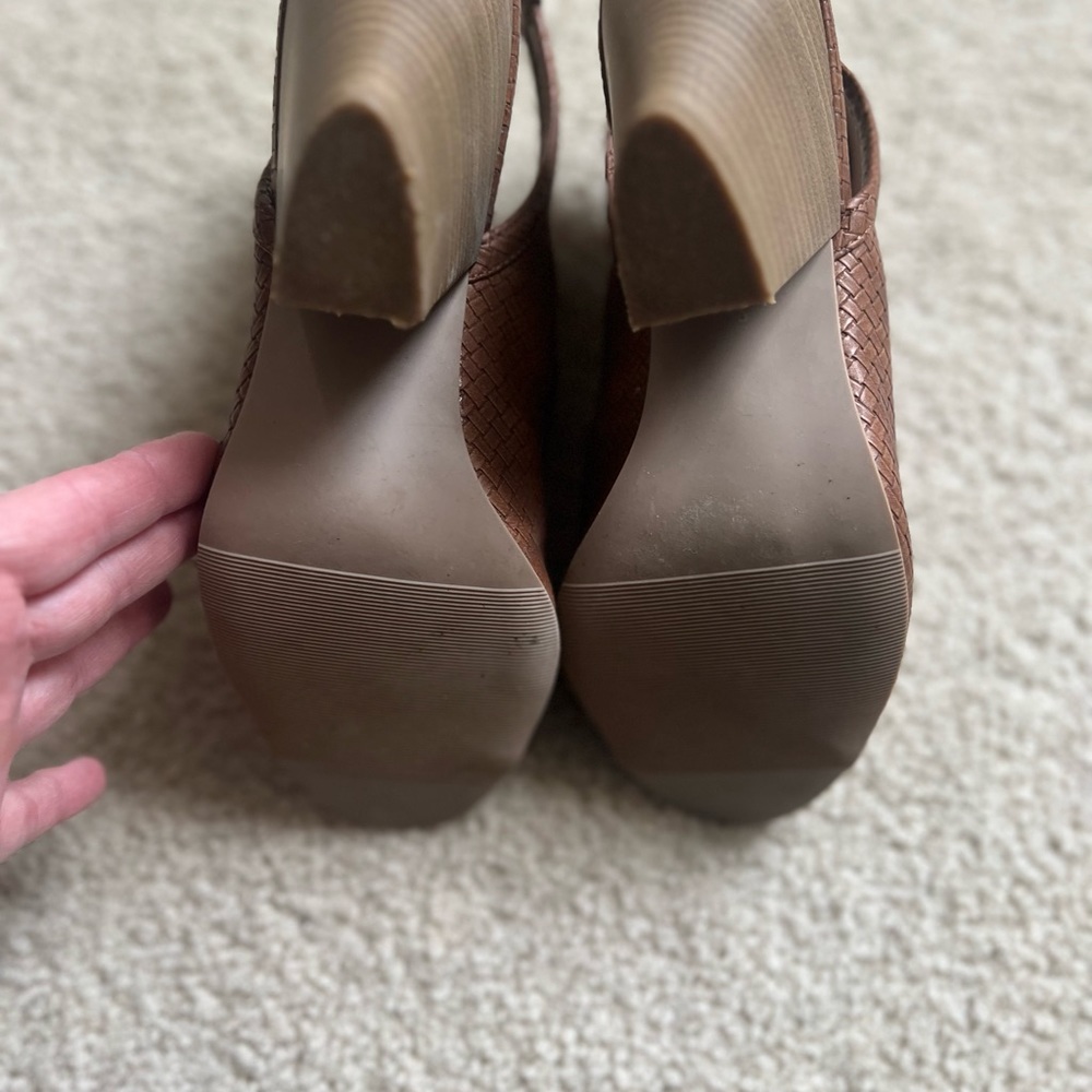 Francesca’s Sandals - Picture 7 of 10